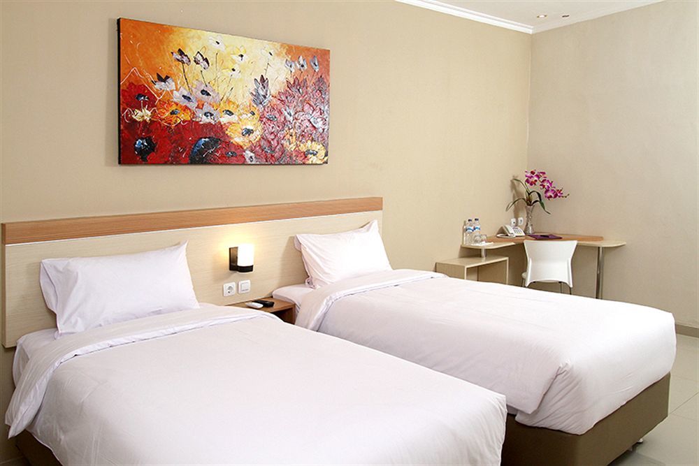 Laxston Hotel Yogyakarta Exterior foto