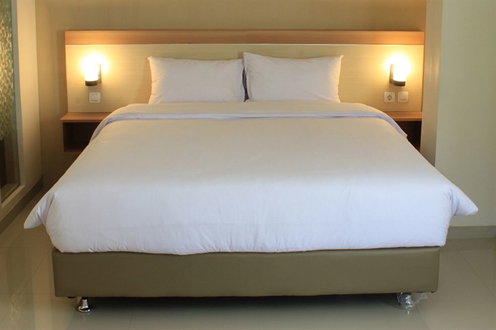 Laxston Hotel Yogyakarta Exterior foto